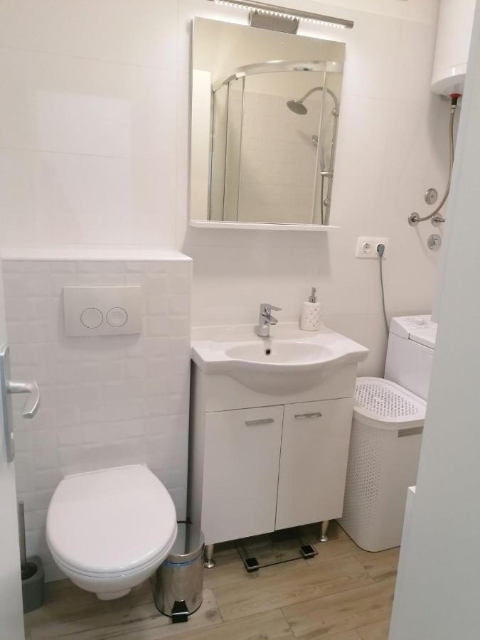 Apartman Petra Pula Bagian luar foto